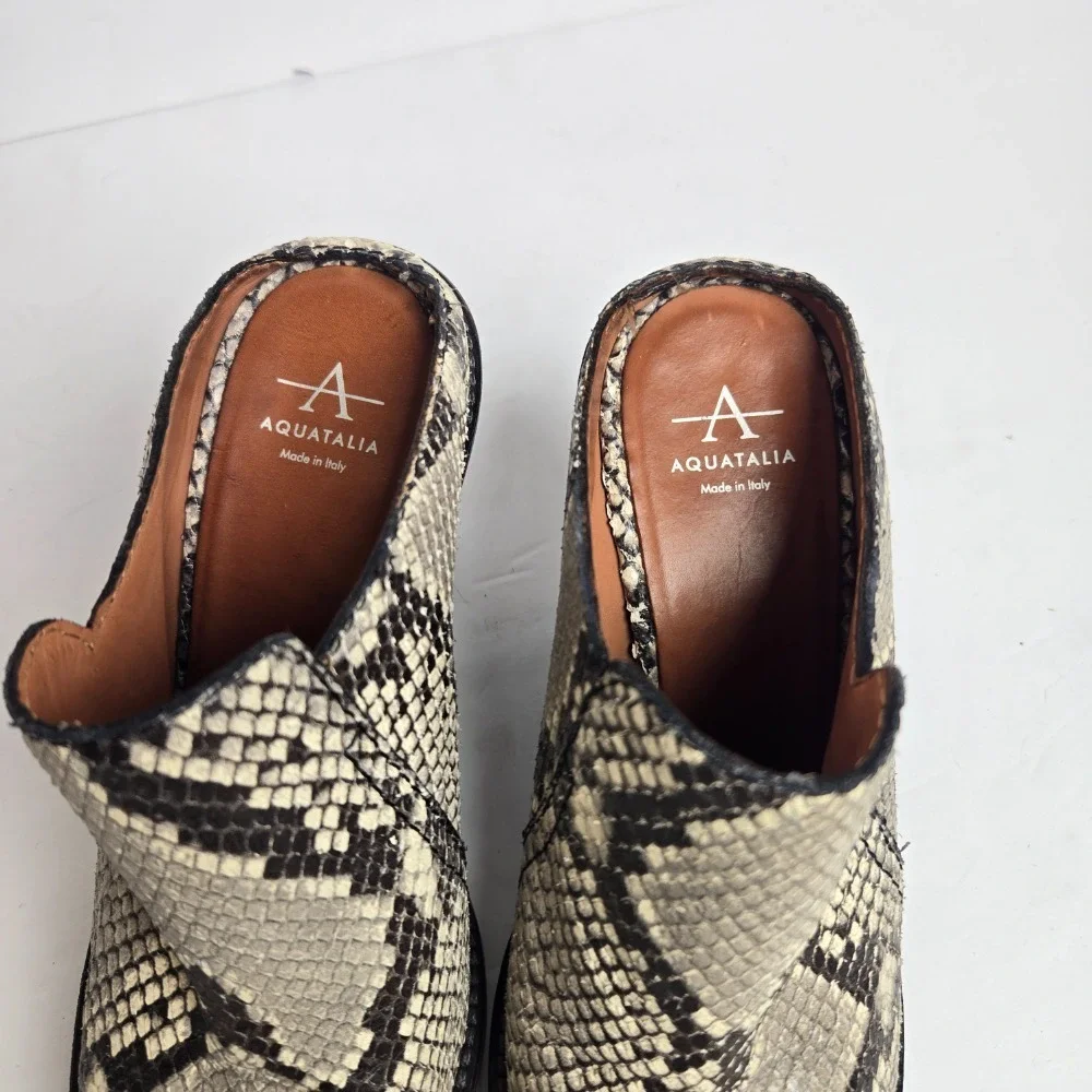 Aquatalia Women's Size 6.5 Leather Ivory Black Snakeskin Slip On‎ Heeled Booties